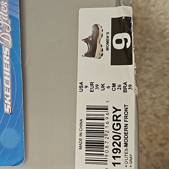 SKECHERS D'LITES MODERN FRONT SLIP ON SNEAKER SHOES SIZE 9 - Picture 15 of 16